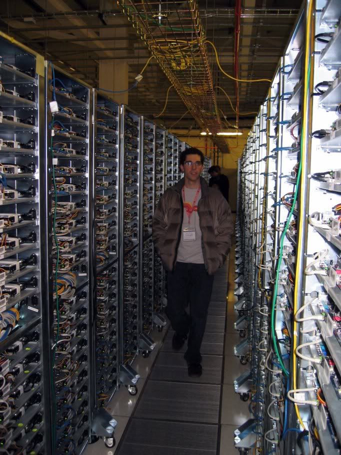 [Image: GoogleDataCenter.jpg]