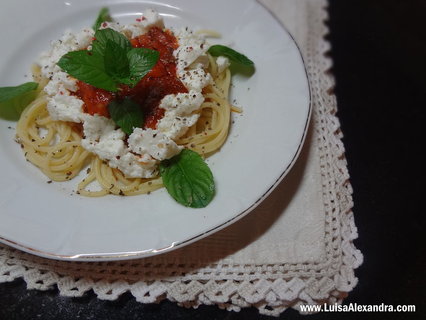 Esparguete com Molho de Tomate GULOSO e Requeij photo DSC09473.jpg