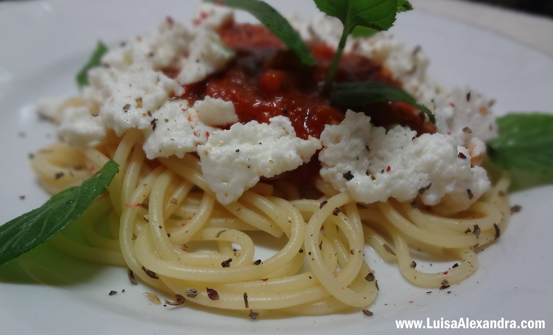 Esparguete com Molho de Tomate GULOSO e Requeij photo DSC09477.jpg