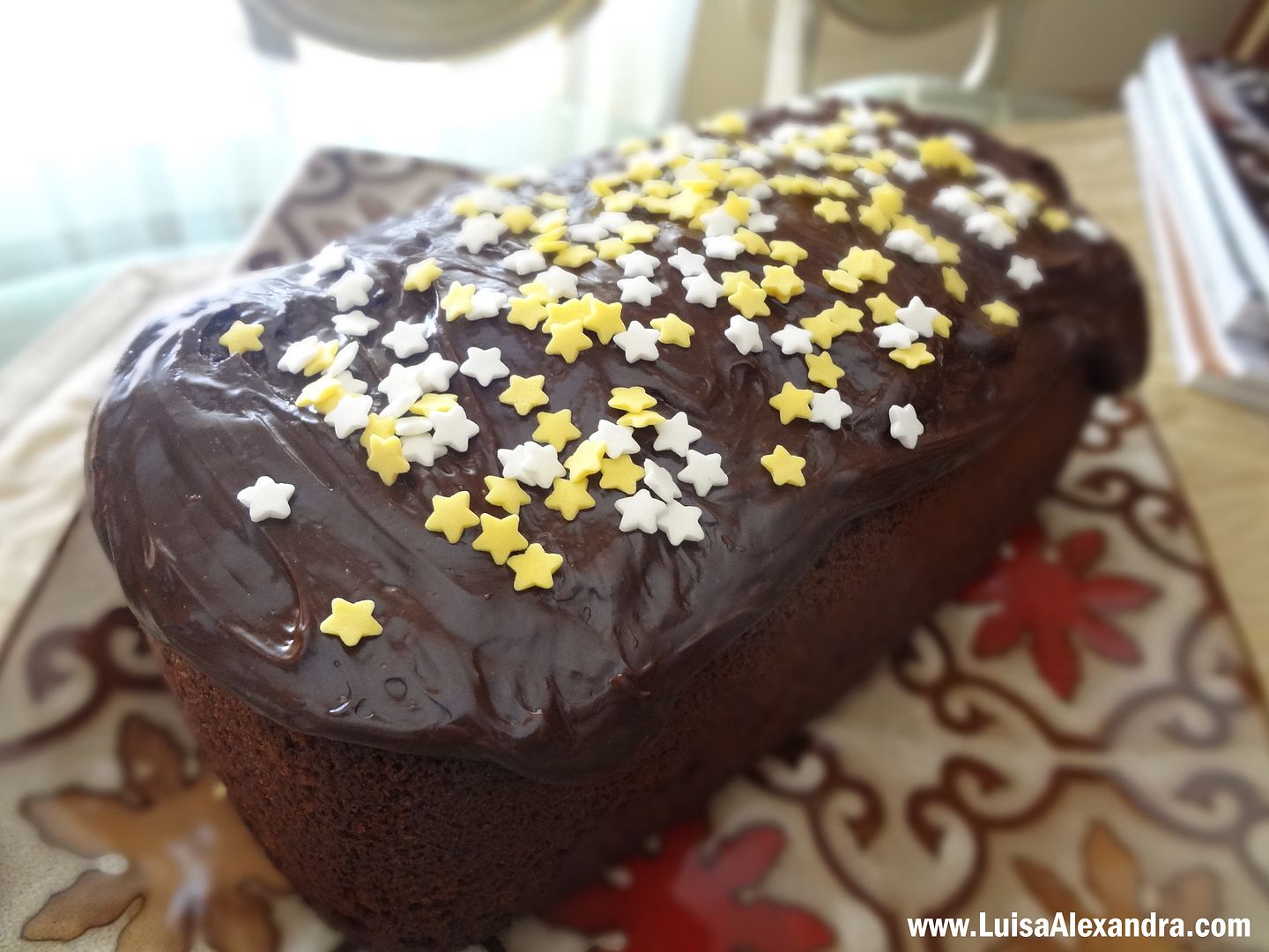 Bolo de Chocolate com Cobertura de Chocolate e Estrelas photo DSC09919.jpg
