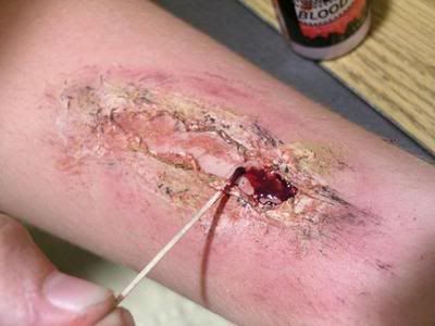 Рваная рана, своими руками =) !