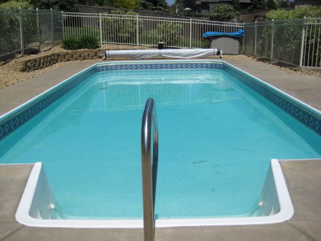 Pool005.jpg