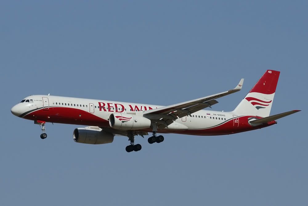 http://i228.photobucket.com/albums/ee182/civilspotter/Antalya/344Tu204RA-64043RedWings.jpg