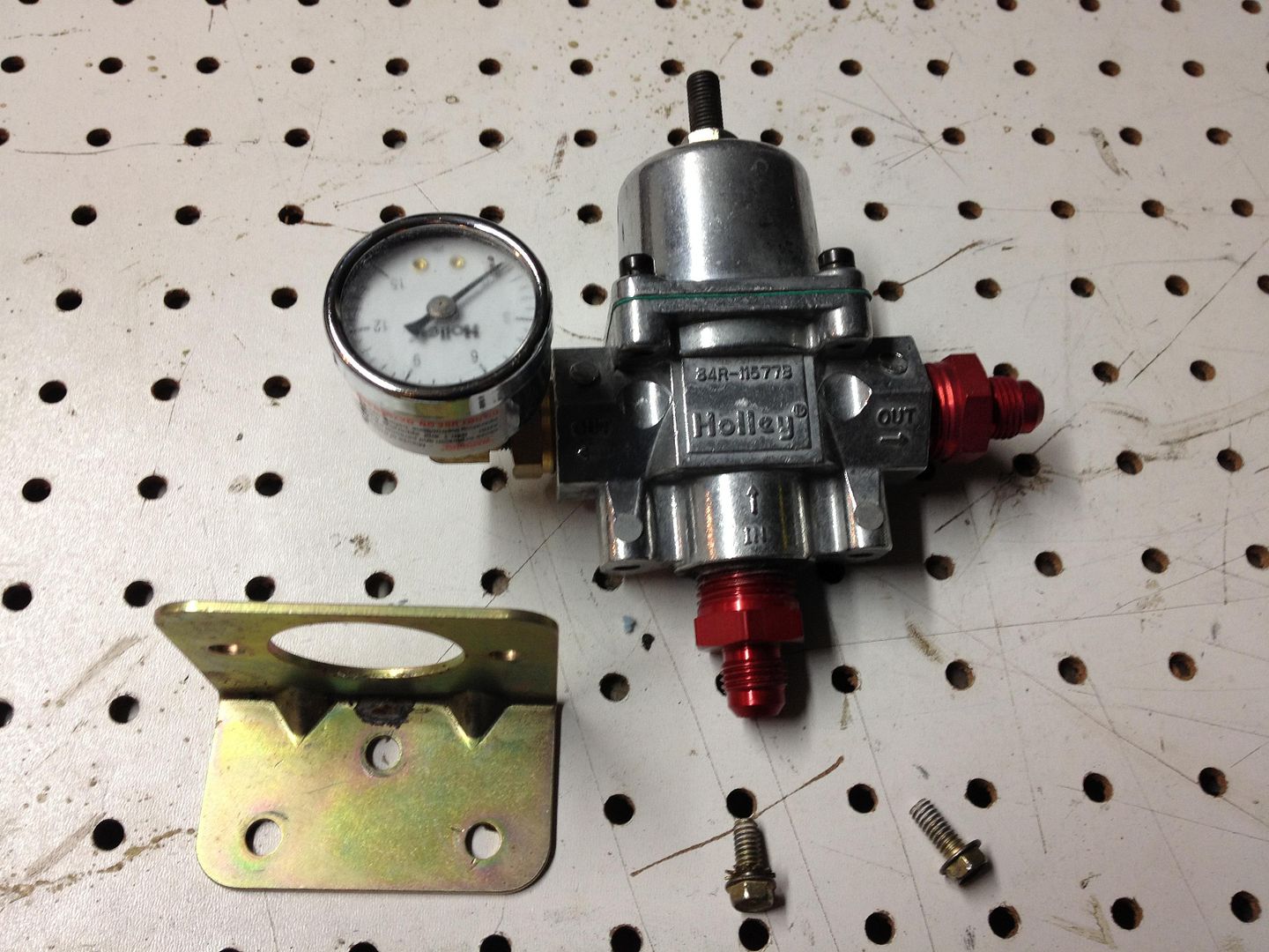 Holley Black fuel pump & regulator Team Camaro Tech