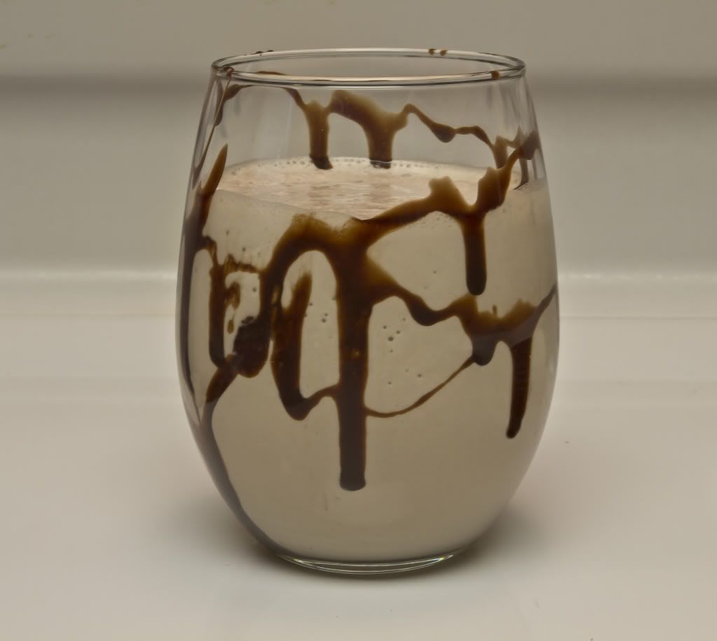 IMAGE: http://i228.photobucket.com/albums/ee213/yellow05gt/milkshake.jpg