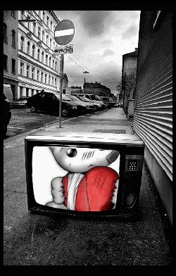 huusr3yv8ua1.gif