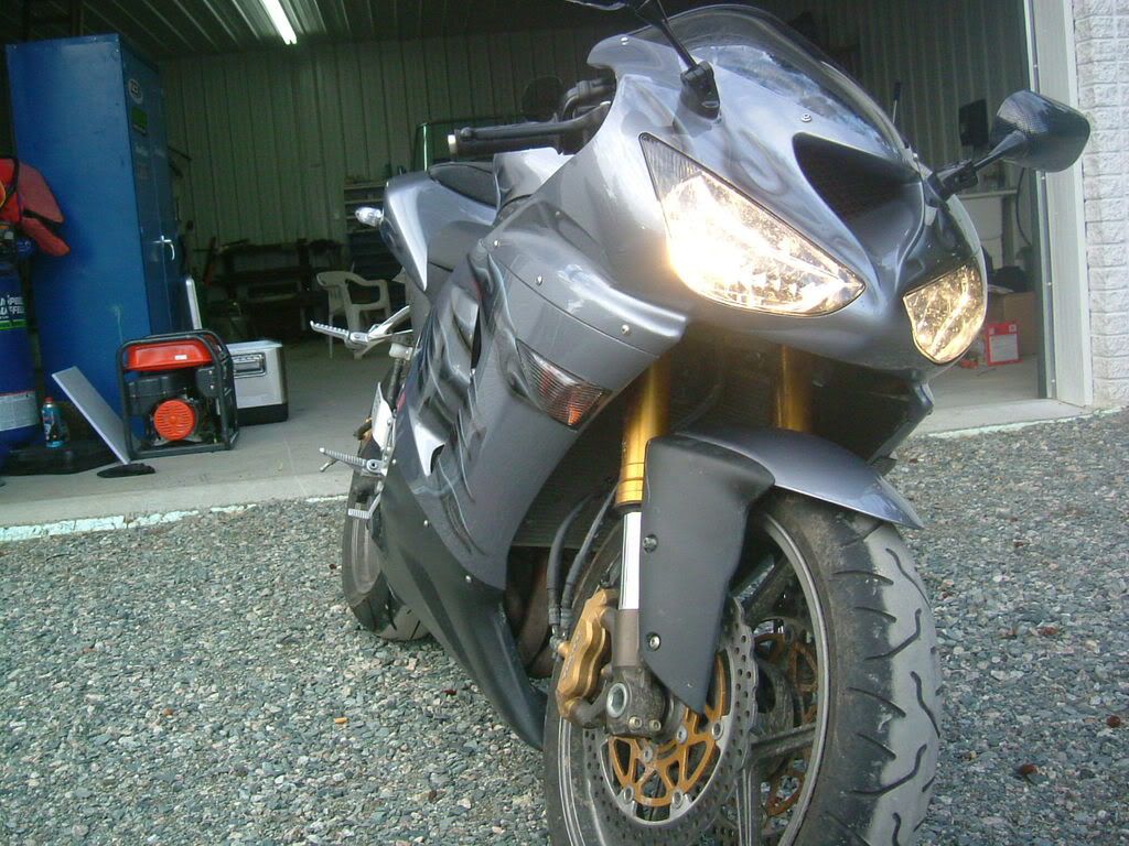 http://i228.photobucket.com/albums/ee28/yanhks/zx6r20056.jpg