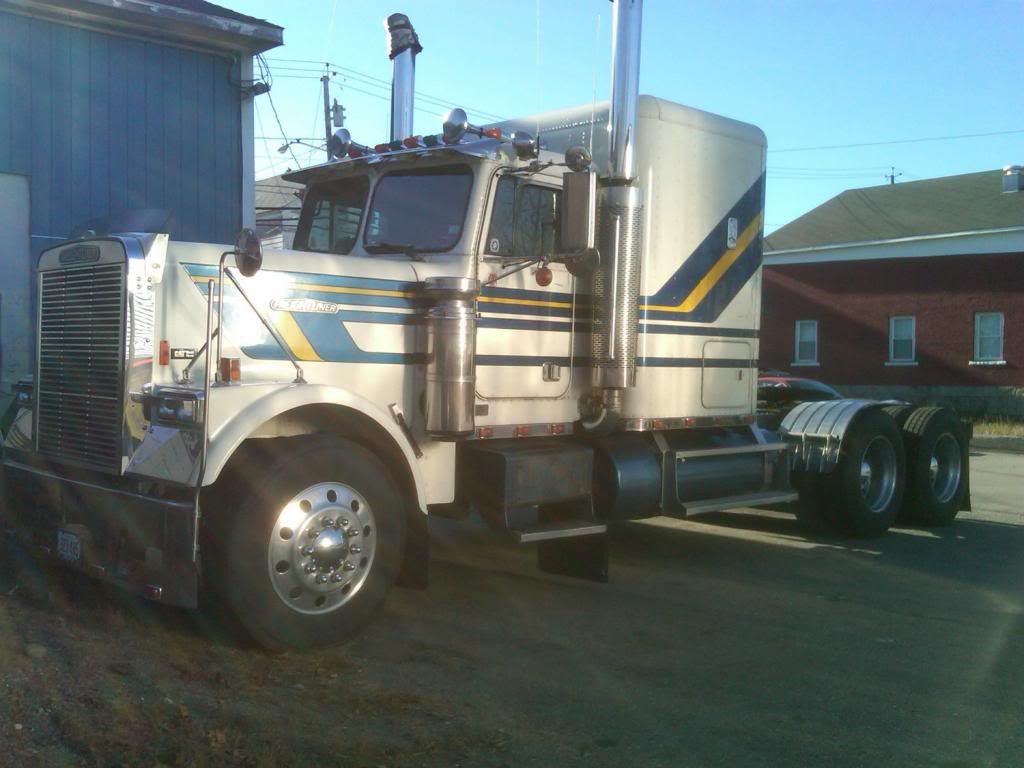 freigthliner005.jpg