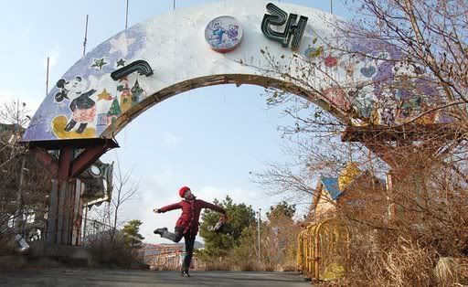 AussiE-media : Abandoned Amusement Parks