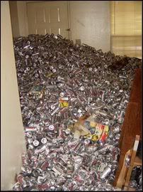 AussiE-media : 70 Thousand Beer Cans Found in Townhouse