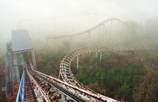 AussiE-media : abandoned japaneese amusement park