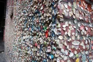 AussiE-media : bubble gum walls