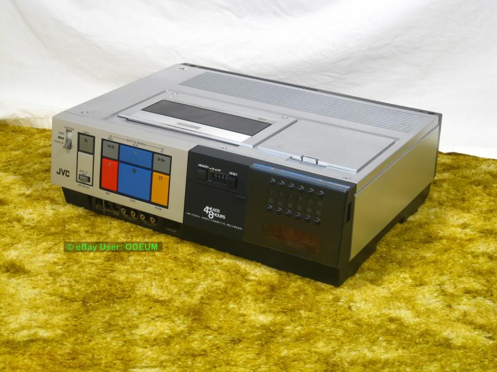 vintage JVC HR7100U top loader VHS VCR 1984 serviced/new belts in VG