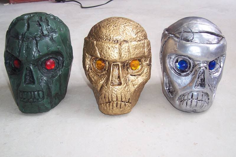 thephantom_skulls_replica3.jpg