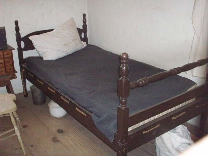 Sutters Fort rope bed