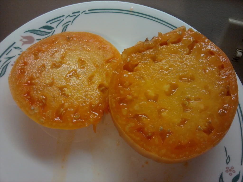 Sliced Kellogg's Breakfast Heirloom Tomato