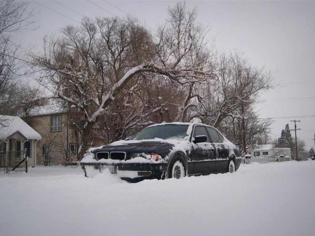 BMW E38 Club - А у вас уже выпал снег?