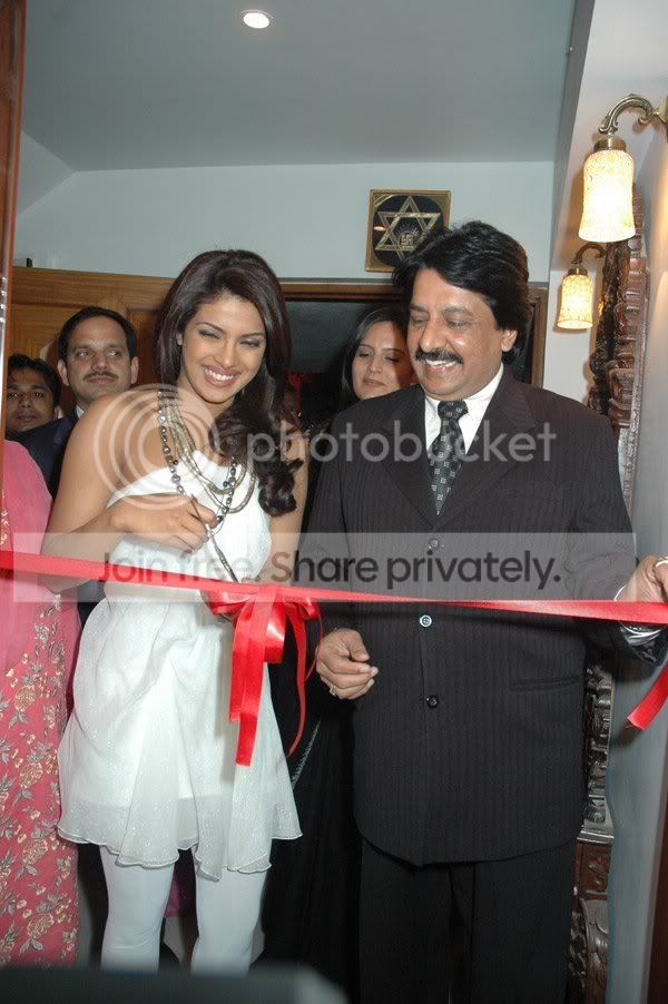 PriyankaChopra2.jpg