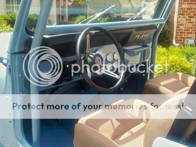 handlebar tape on steering wheel